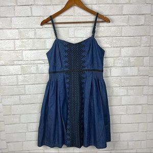 Free People Embroidered Mount St Helen’s Denim Chambray Skater Mini Dress Sz 10